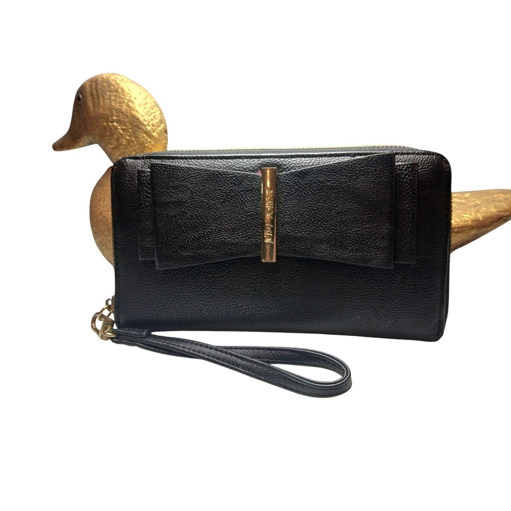 Elegant Black Leather Wristlet